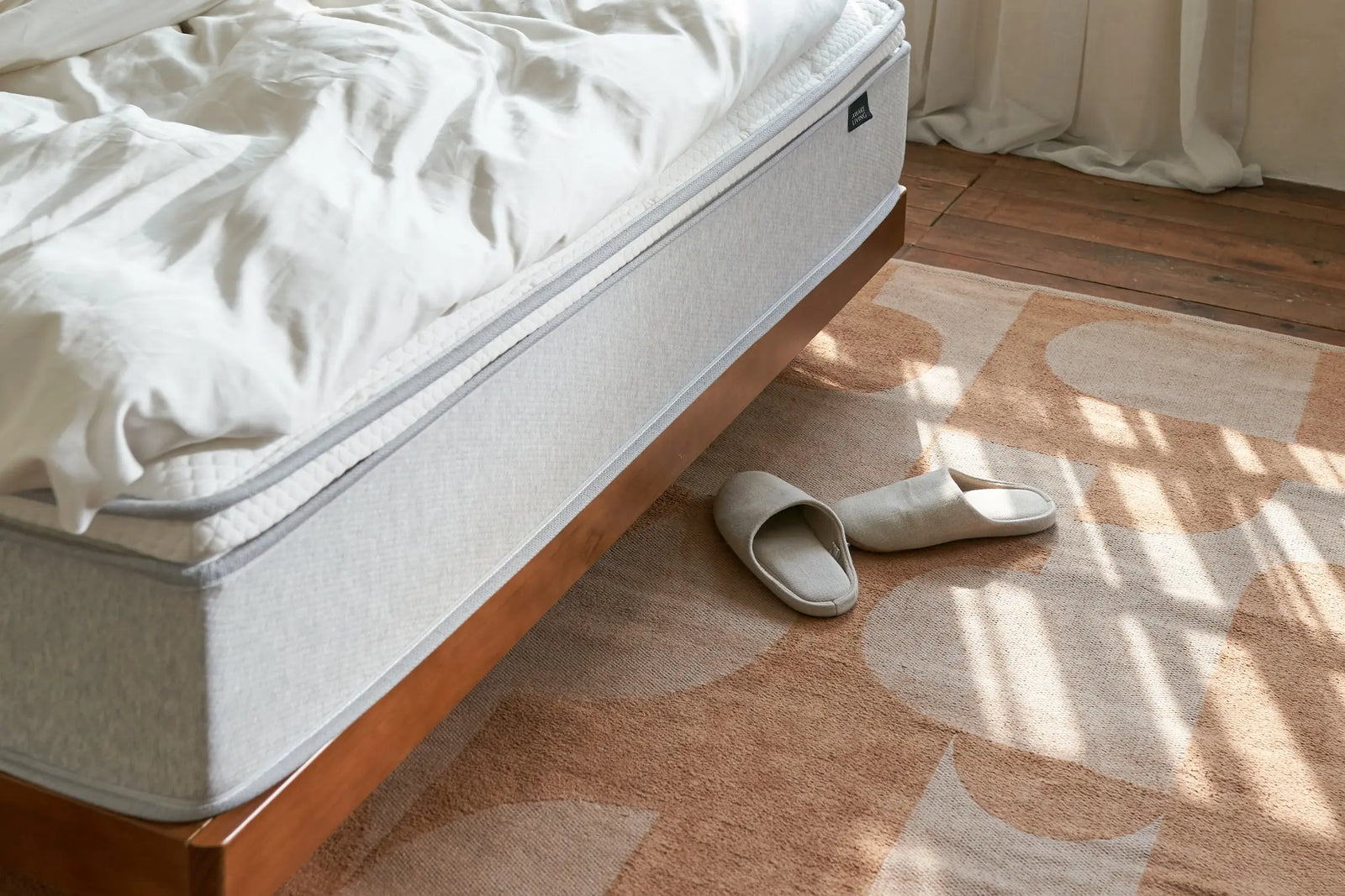 覺醒家居床墊知識分享:雙人床尺寸 - 標準雙人、雙人加大、雙人特大,哪個尺寸最適合兩人同睡使用?封面照片