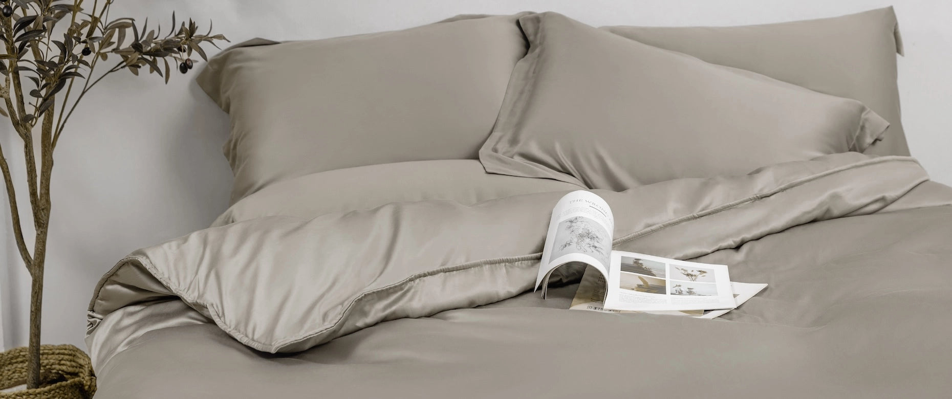 100 支雙股紗天絲™ 被套 / 兩用被 - 500 織萊賽爾 100% TENCEL - 焙茶灰 Warm Grey 產品情境照 - 2