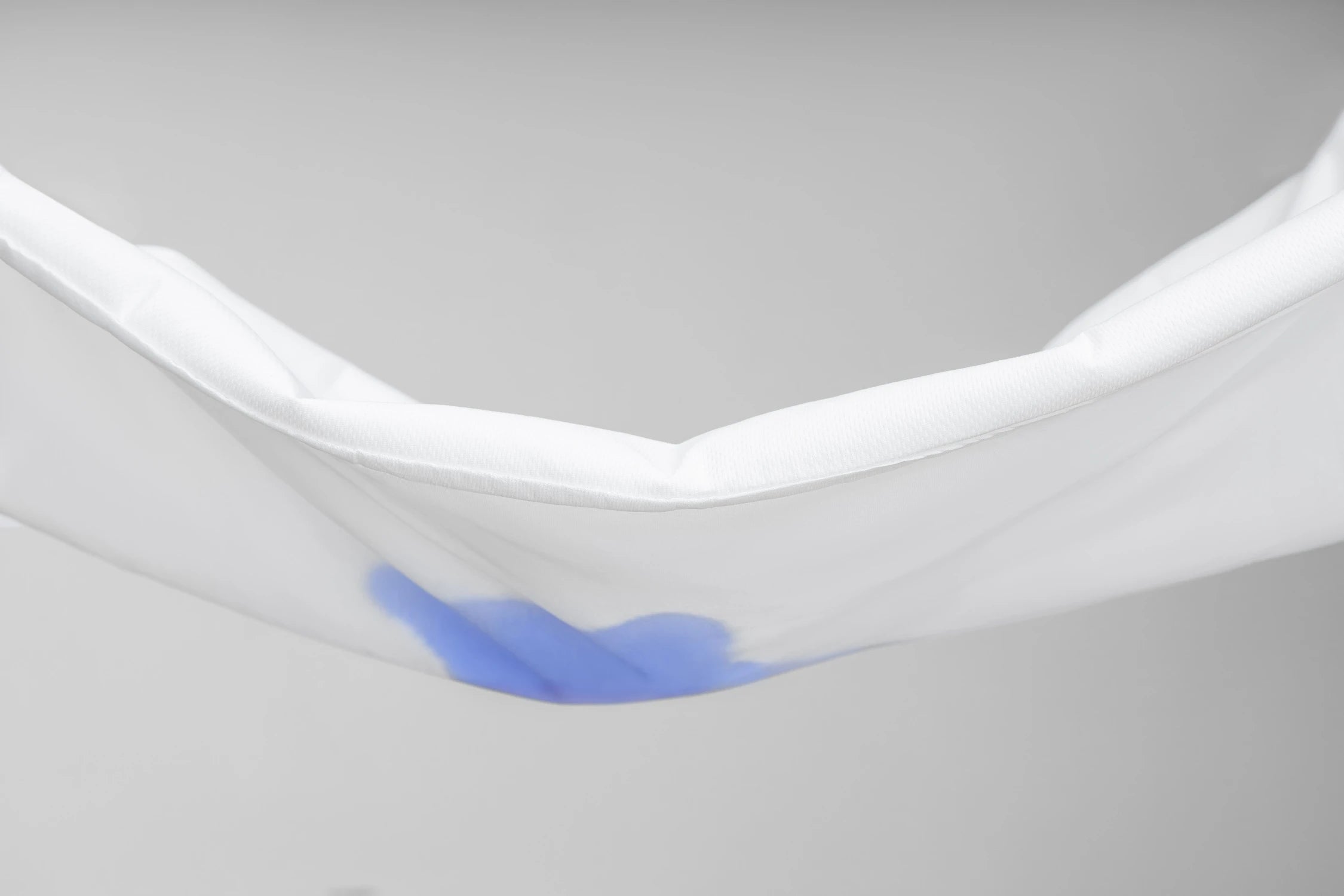 3M 專利枕頭保潔墊產品特色照 - 100% 防水防蟎