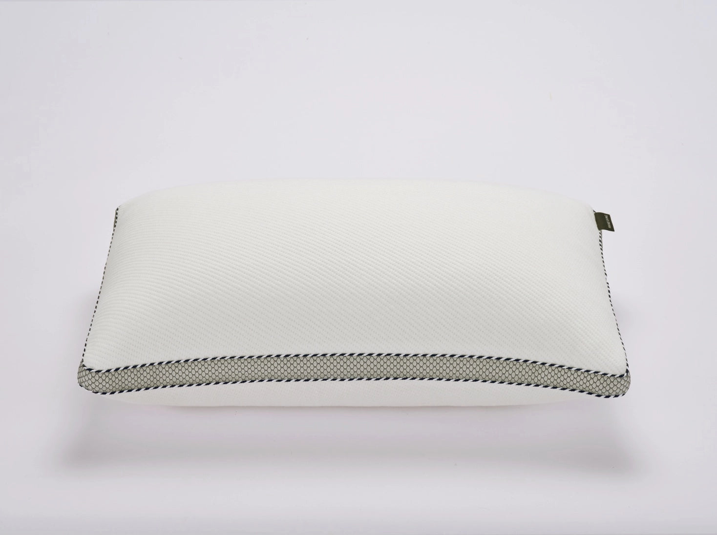 天絲透氣獨立筒枕產品特色 - 可機洗 清潔更容易