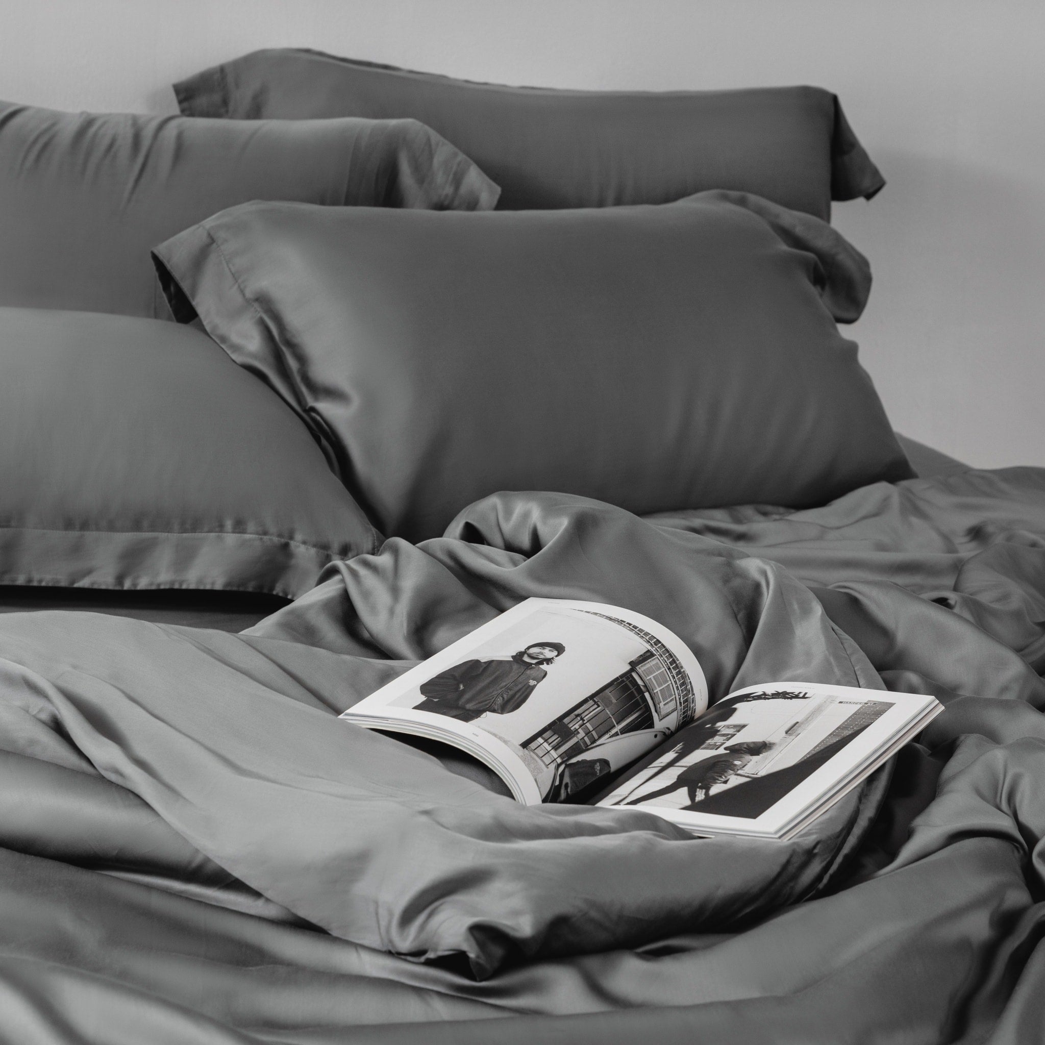 80 支天絲™ 兩用被套 - 極致灰 Ultimate Grey - 400 織萊賽爾 100% TENCEL 產品照 - 2