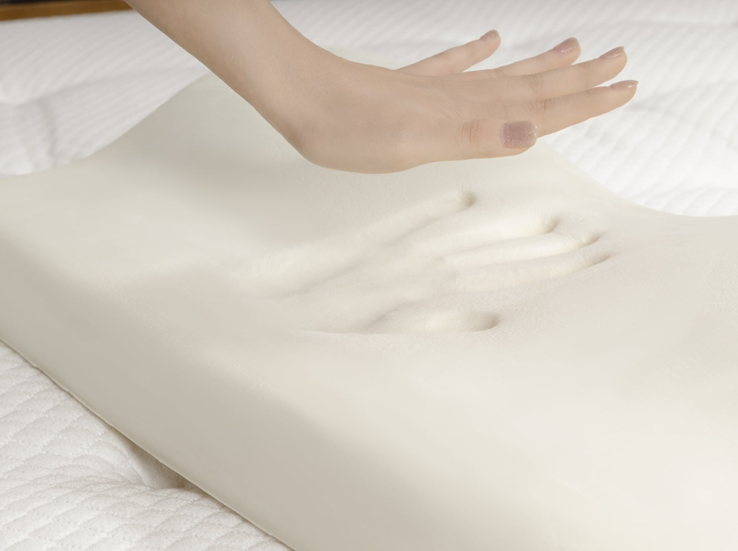 護頸工學記憶枕產品特色照 - 超高密度枕芯