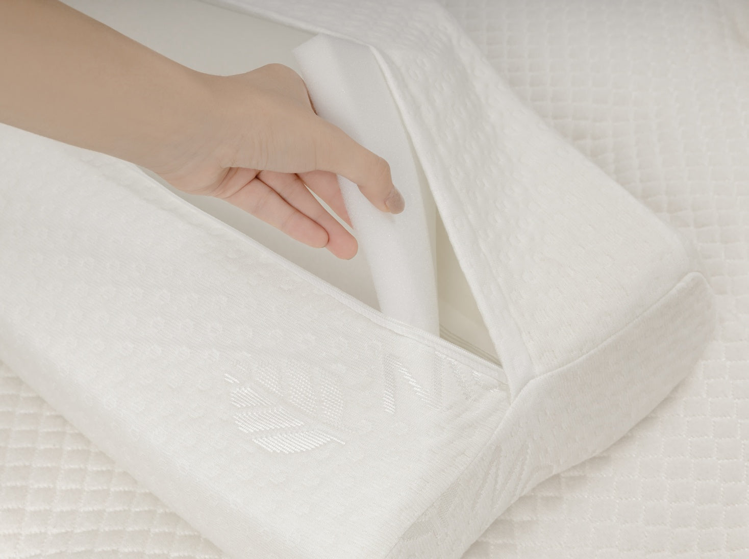 護頸工學記憶枕產品特色照 - 枕頭高低 任你調整