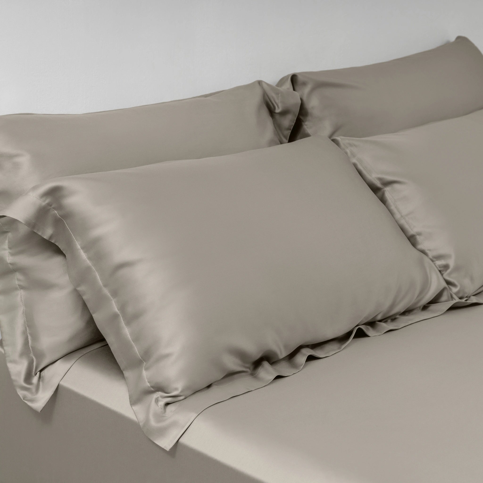 100 支雙股紗天絲™床包 + 枕套組合 - 500 織萊賽爾 100% TENCEL - 暖焙灰產品照 - 1
