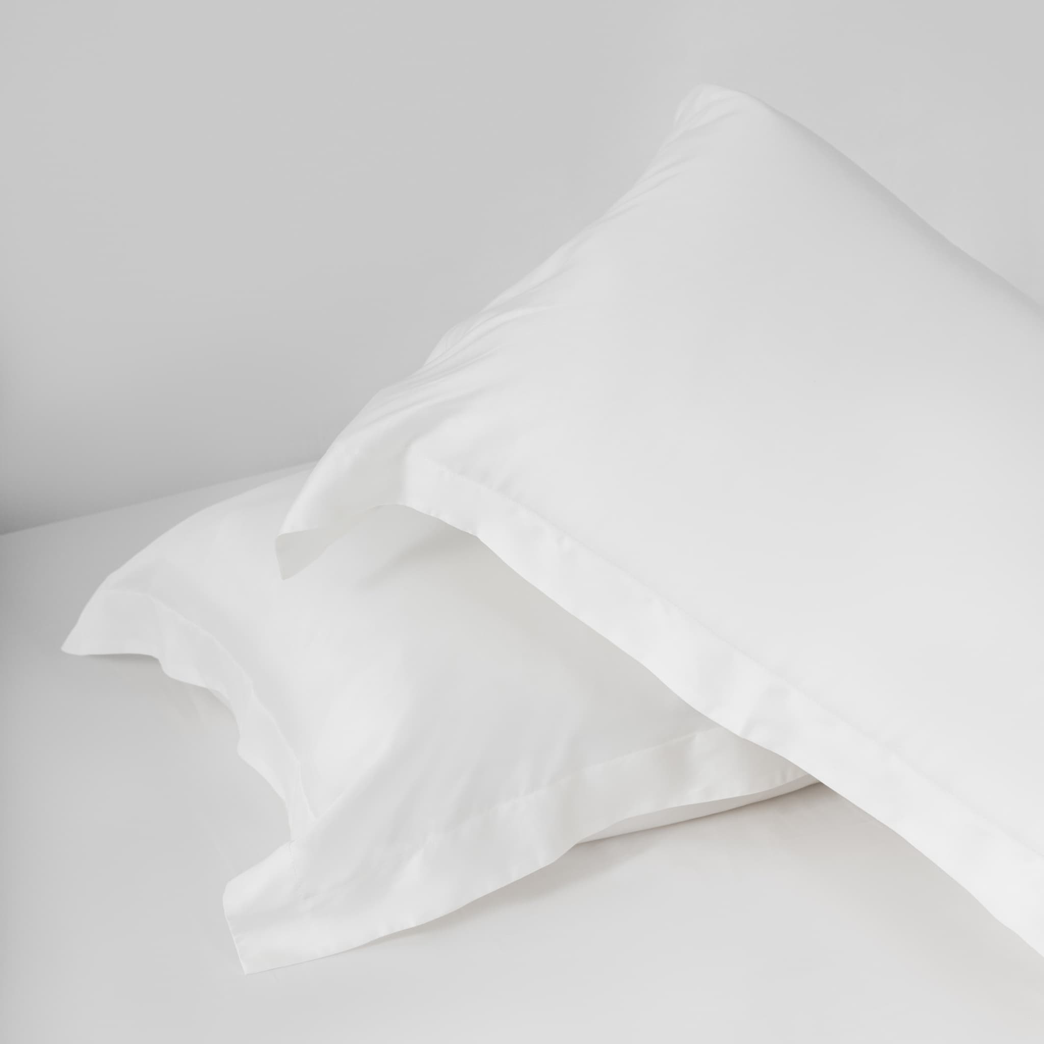天絲床包 + 枕套組合產品照 - 3 - 珍珠白 Pearl White
